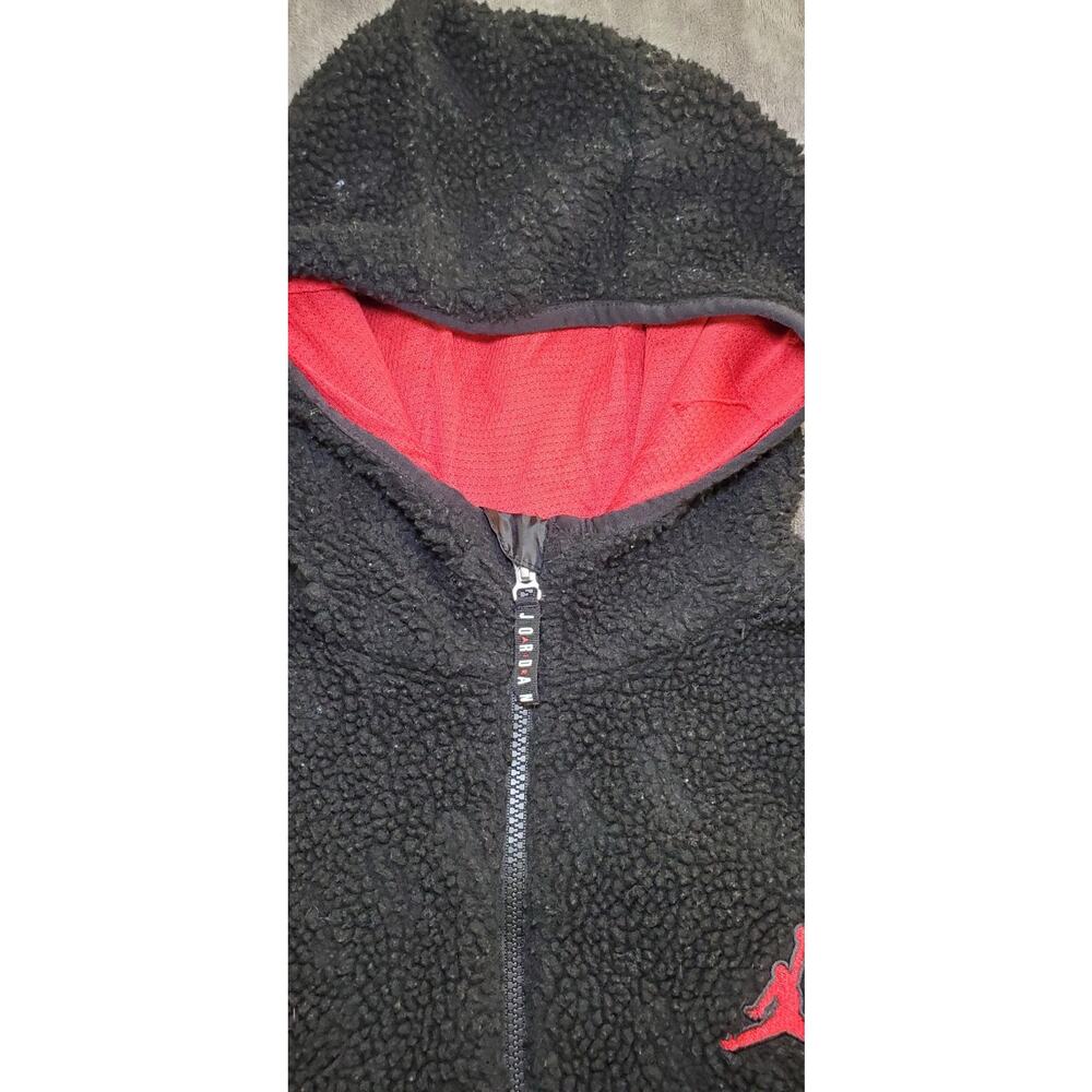 Jordan Hoodie Jacket Girls Sz S 8-10 Black Red Zip Up Basketball Jumpman C2-15 - Picture 4 of 9